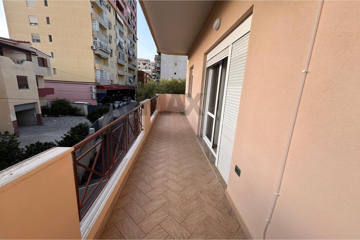 🏡 APARTAMENT 2+1+2 ME QIRA – Blv.Ismail Qemali, VLORË 4