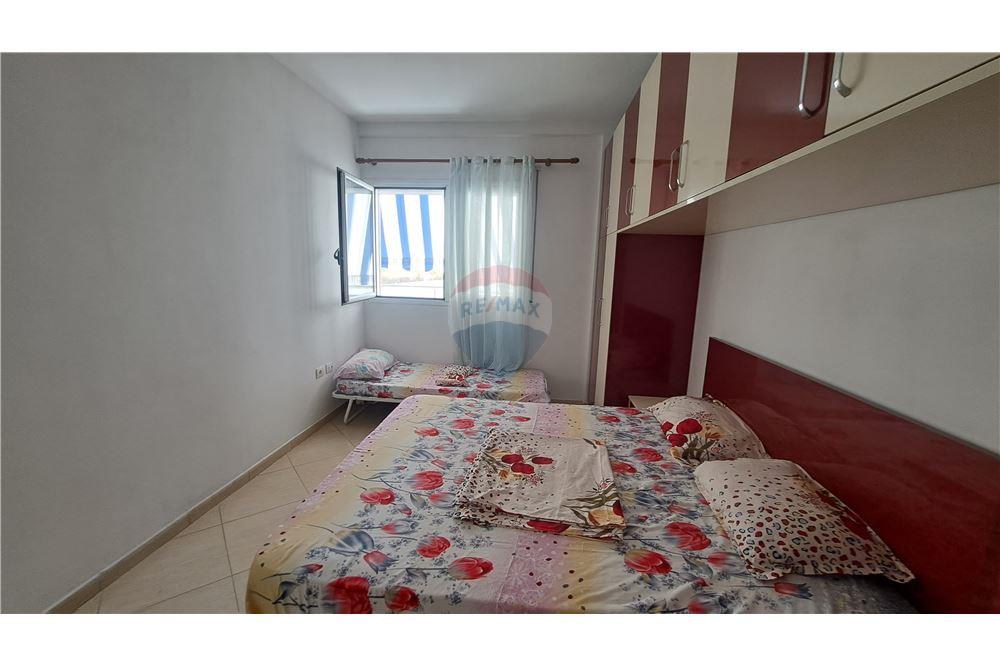Apartament 1+1 ne shitje,Lungomare,Vlore