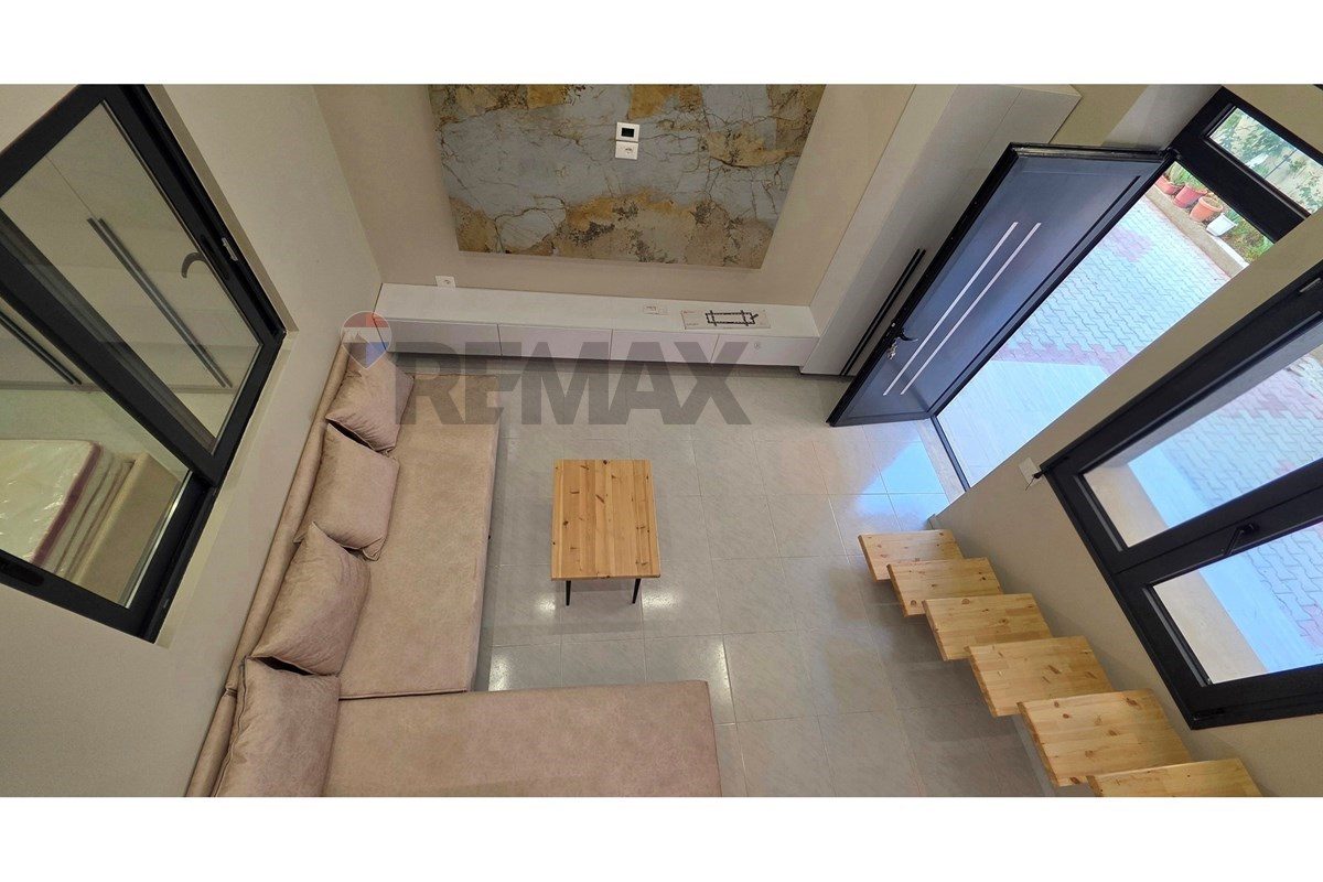 🏡 OFERTË E VEÇANTË ME QIRA – DUPLEKS MODERN PRANË SHKOLLËS “ALI DEMI”, VLORË 2