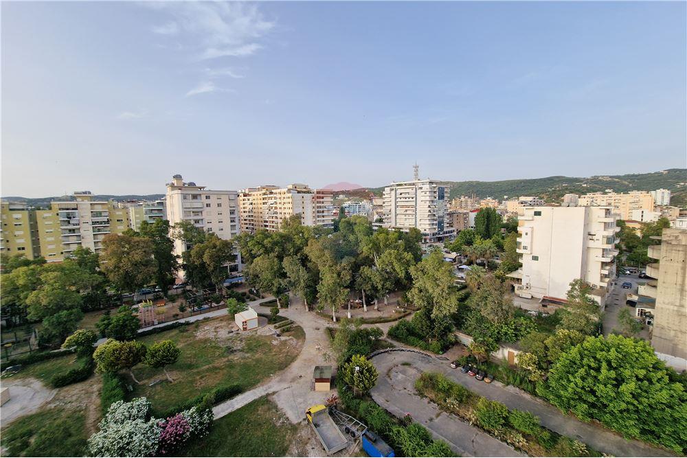Penthouse ne shitje prane parkut Aulona,Vlore