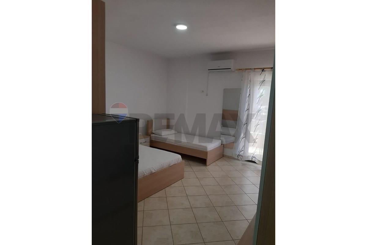 🏡 GARSONIERE PËR QIRA – TEK RRAPI, VLORË 🌊