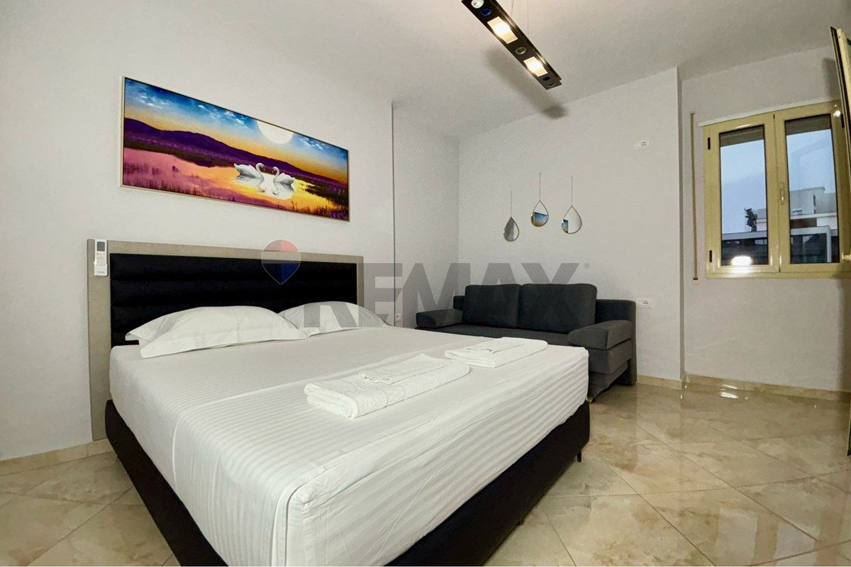 🏡 GARSONIERE ME QIRA – LUNGOMARE, VLORË 4