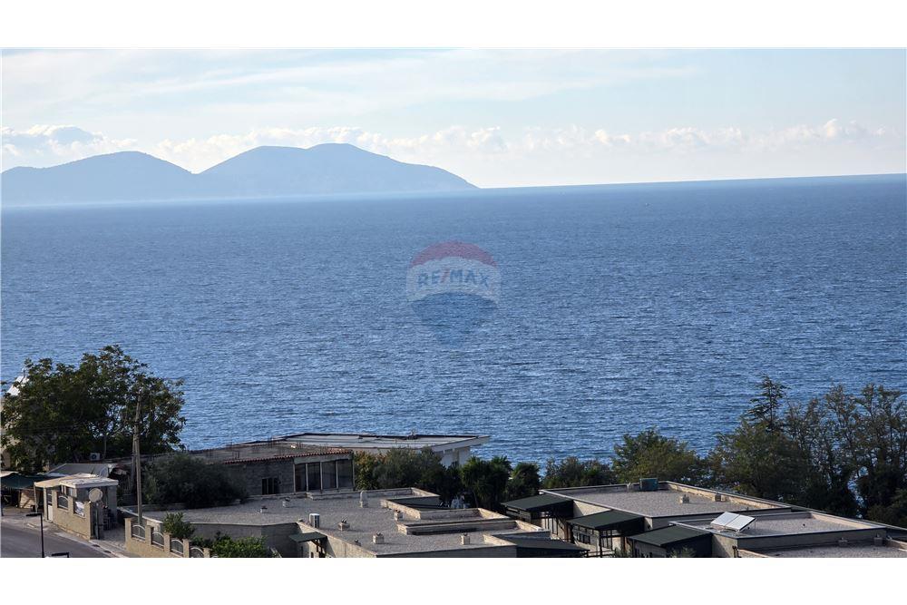 Apartament 1+1 me pamje nga deti prane Marina Bay 2