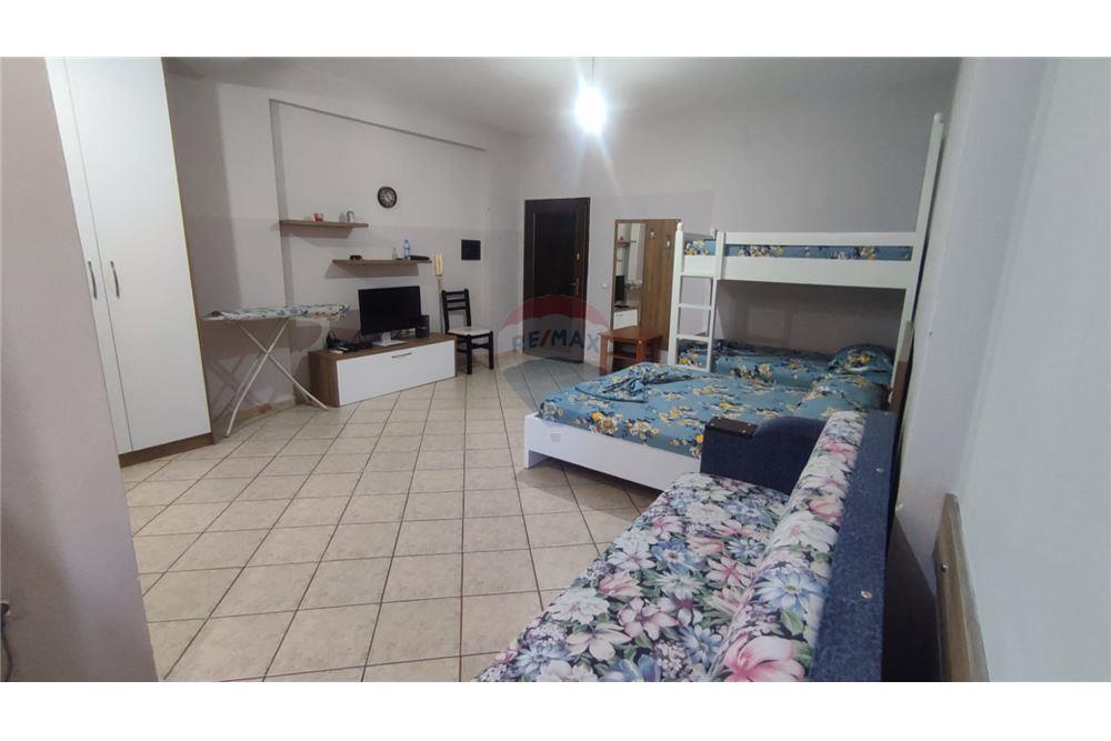 Garsoniere,ne shitje 2