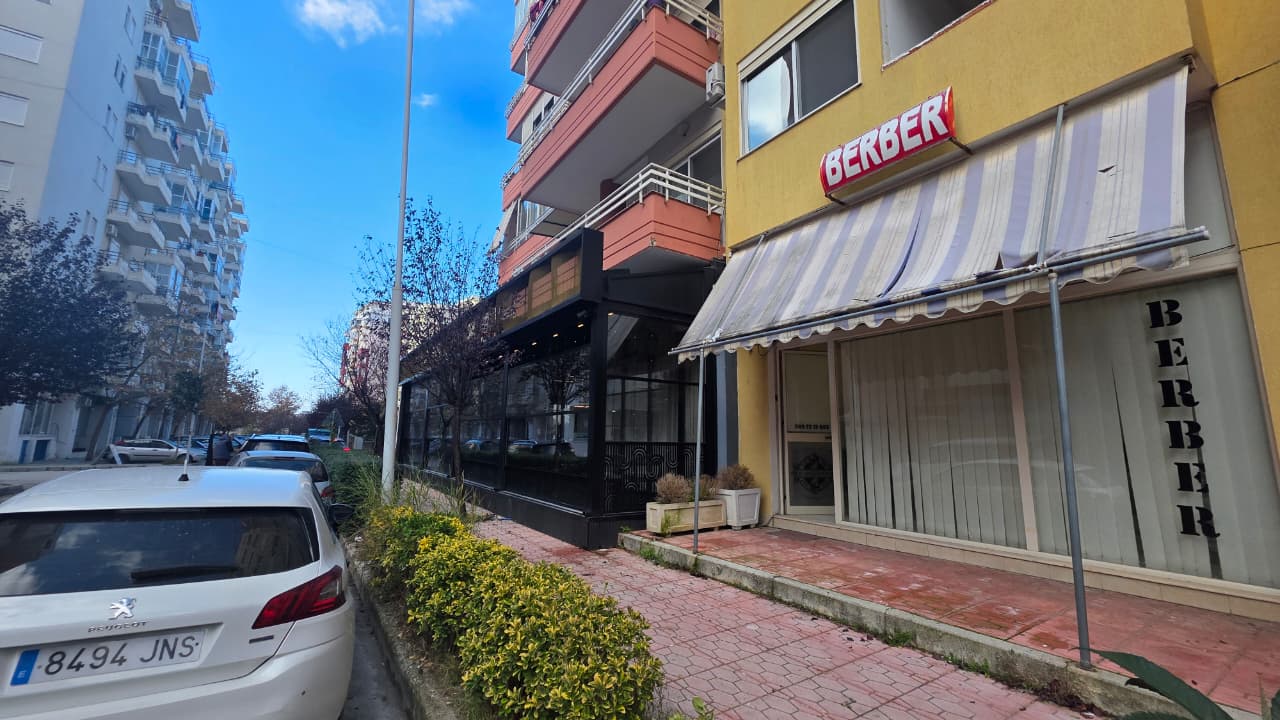 💈 JEPET ME QIRA BERBERANE E GATSHME PËR PUNË – RRUGA E ÇIPAJVE, VLORË 💈 3