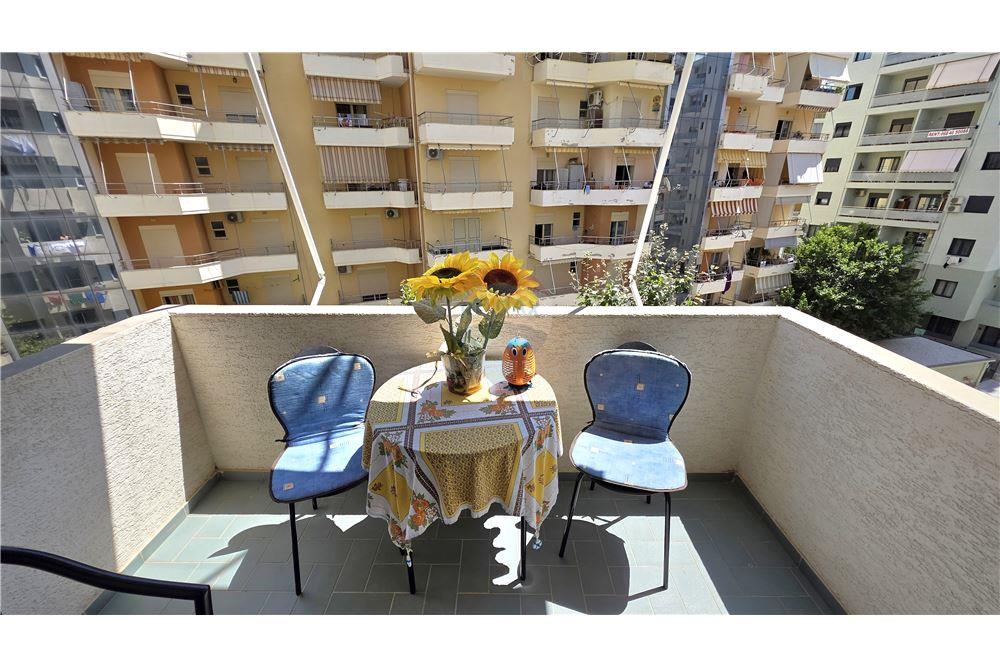 Apartamente 1+1 me qera ne Lungomare 2
