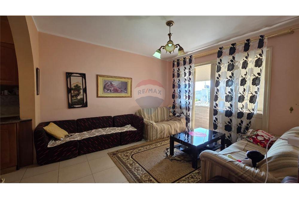 Apartament per shitje 2+1 2