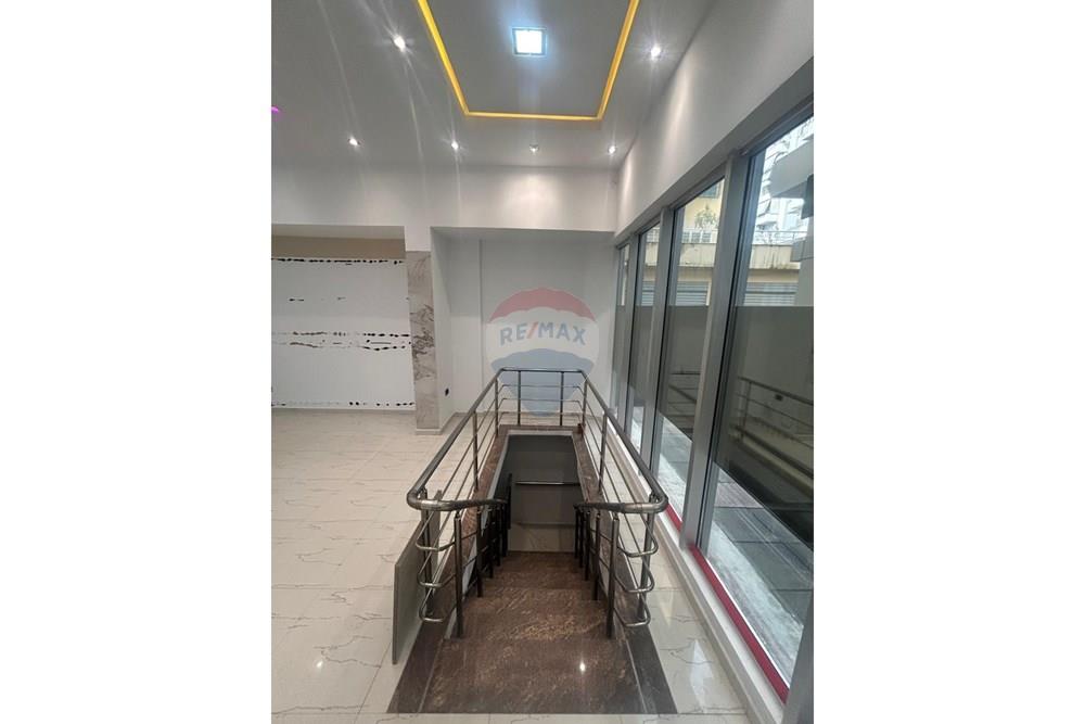 🏢 AMBIENT BIZNESI NË SHITJE NË NJË NGA ZONAT MË TË KËRKUARA TË VLORËS! 2