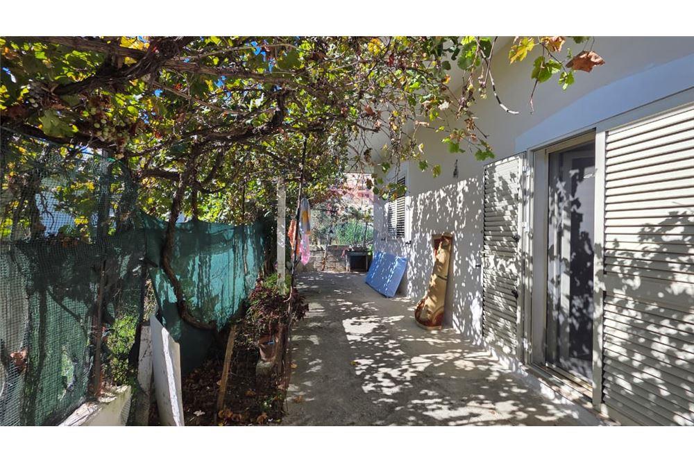 🏡 SHTËPI PRIVATE 2+1 ME QIRA – ISA BOLETINI, VLORË