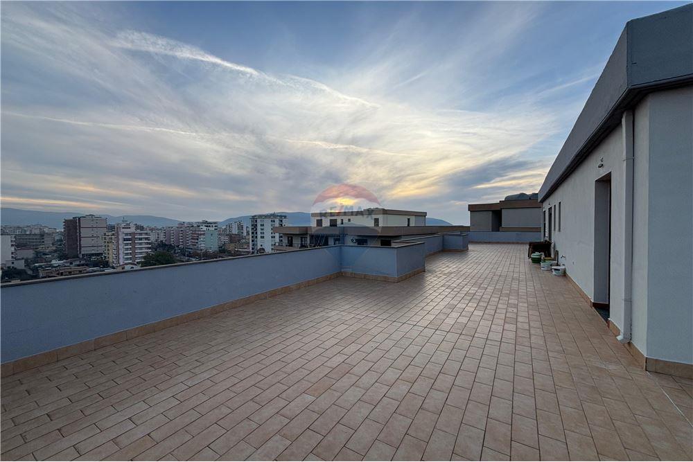 Penthouse per Shitje,Rr Gjergj Kastrioti