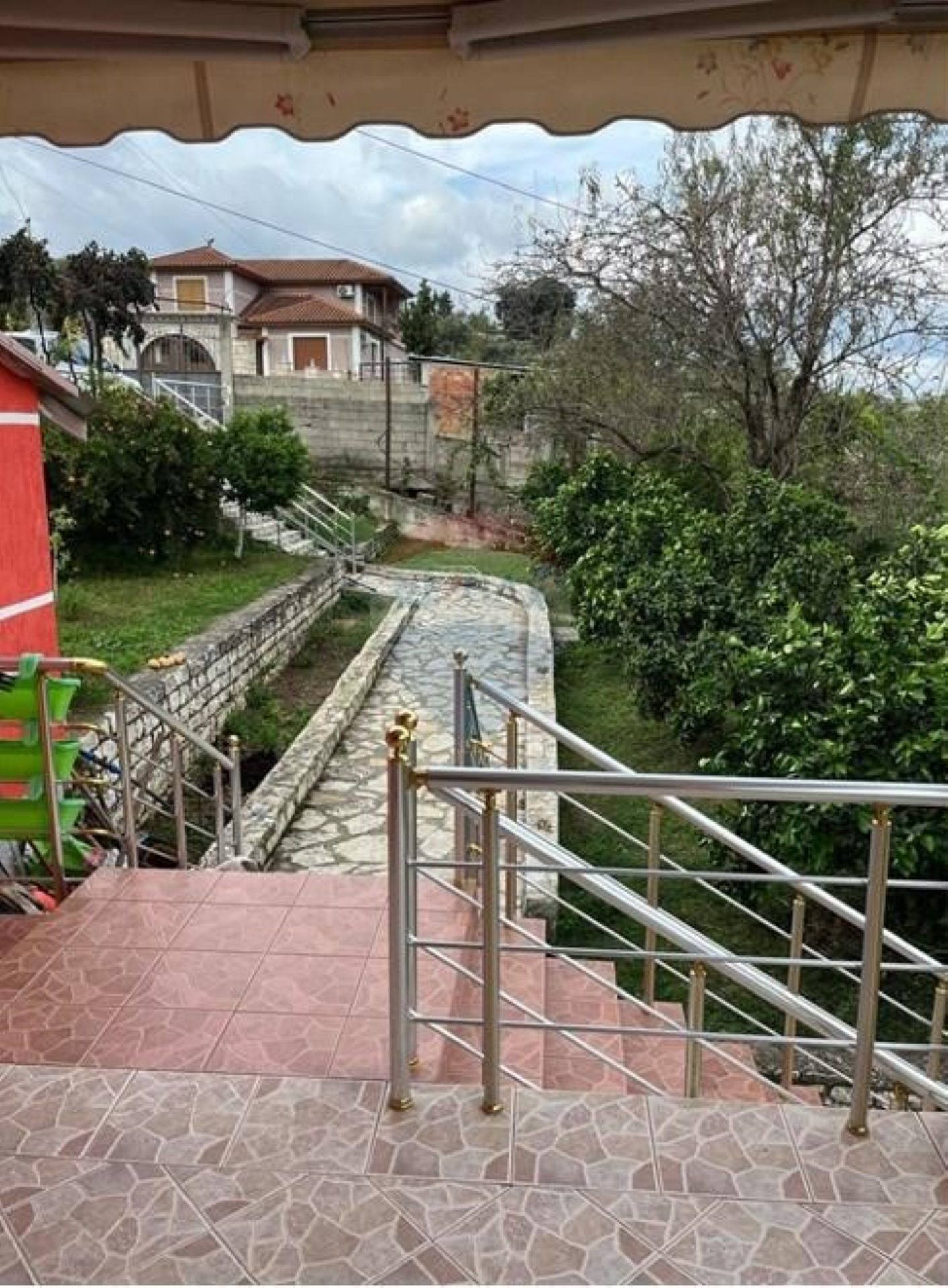 🏡 VILË PRIVATE PËR SHITJE – SHERISHTË, VLORË 🌿