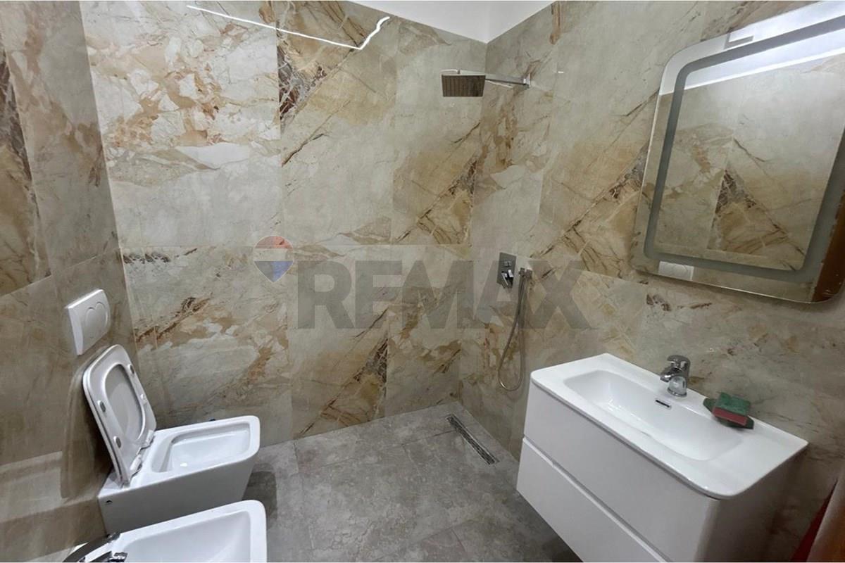 🏡 APARTAMENT 1+1 ME QIRA NË QENDËR TË VLORËS