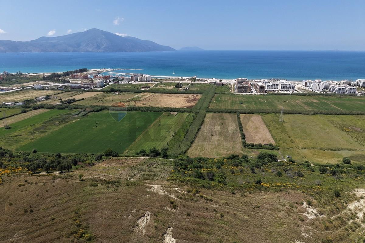 Toke ne shitje ne Radhime,Vlore 4
