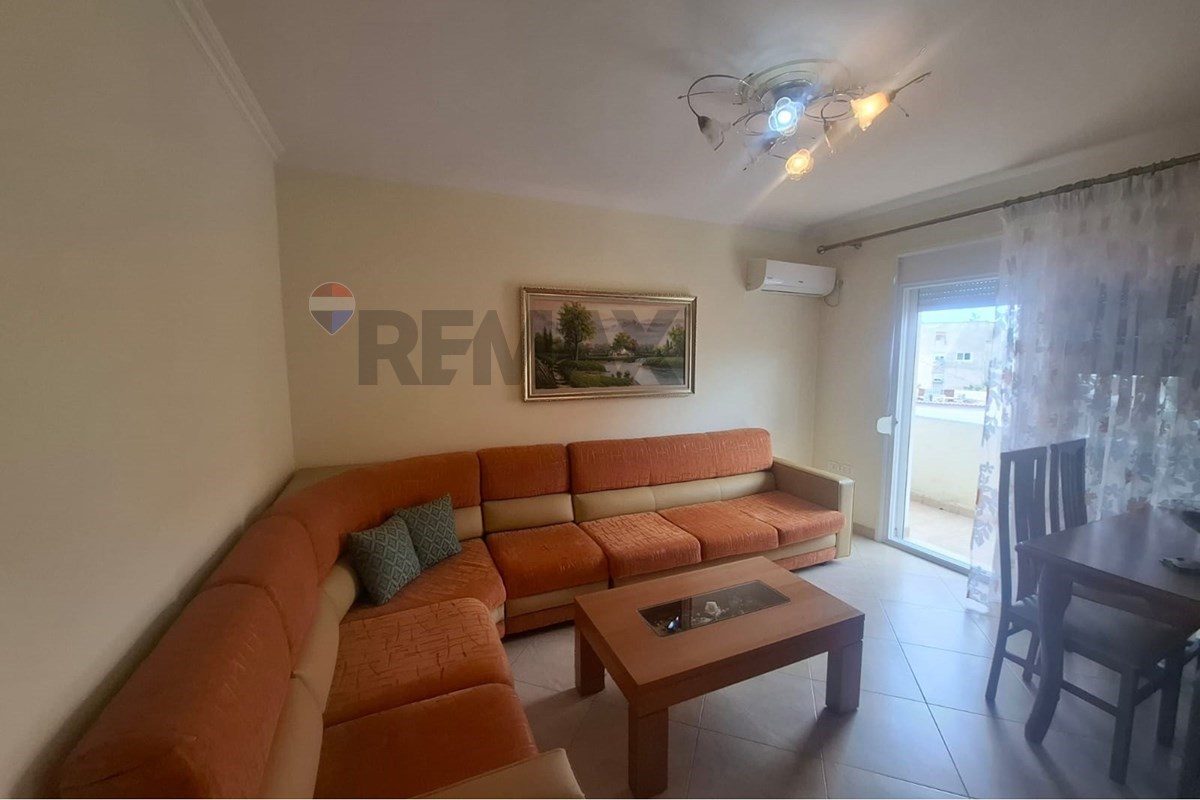🏡 APARTAMENT 2+1 ME QIRA – QENDËR, VLORË