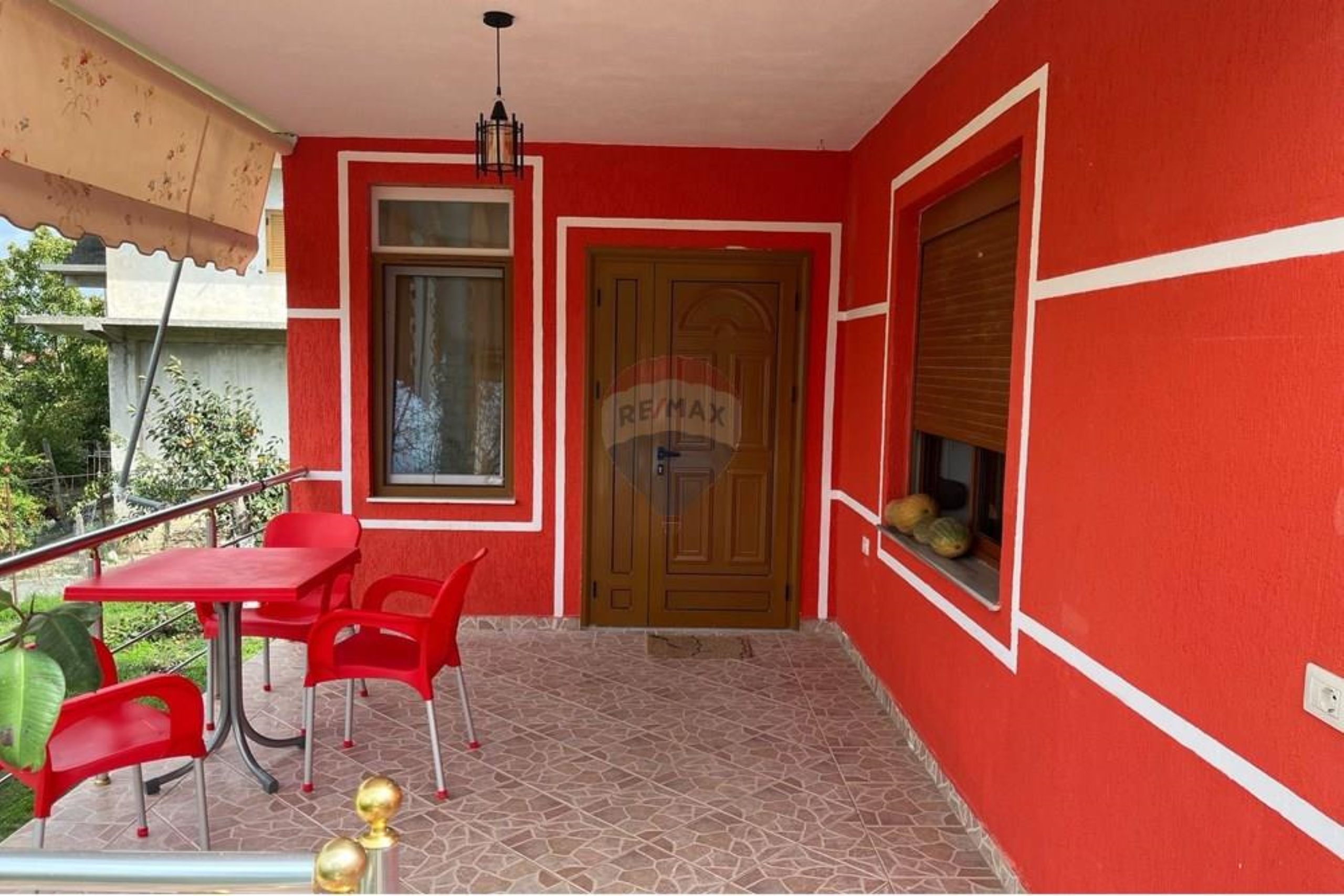 🏡 VILË PRIVATE PËR SHITJE – SHERISHTË, VLORË 🌿