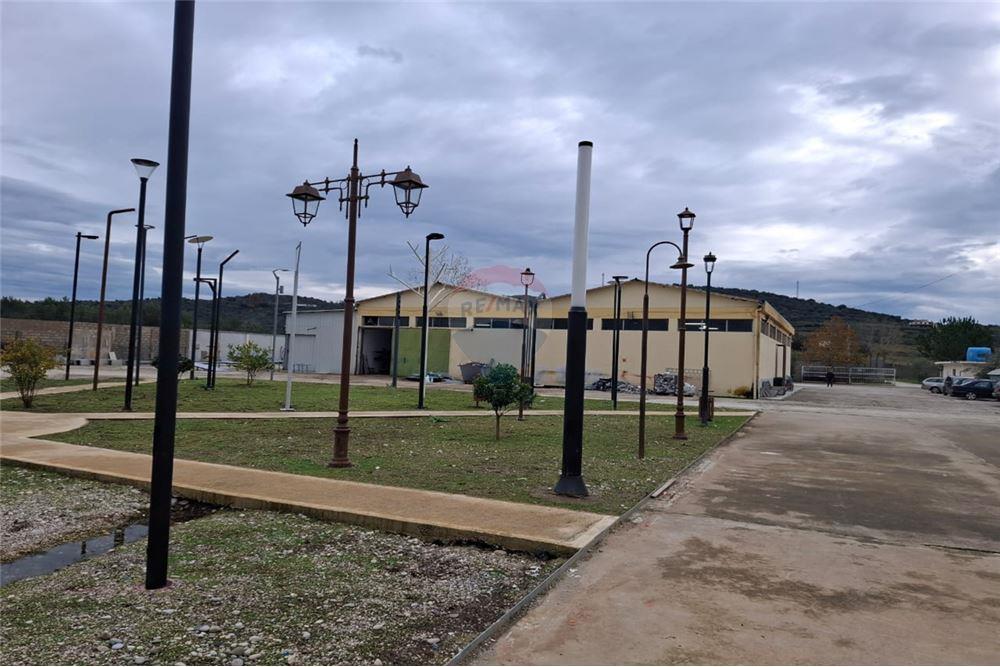Kapanon & Magazin ne shitje, Novoseles,OKAZION