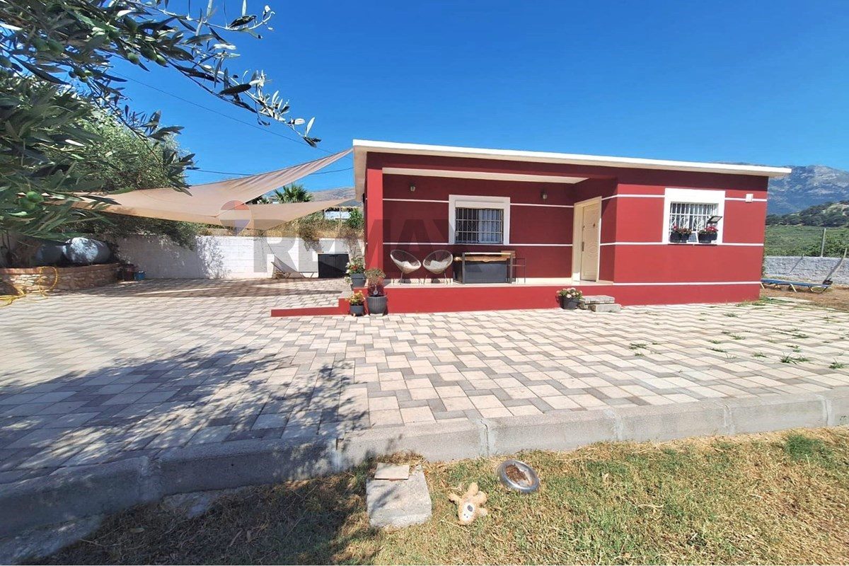 🏡 SHTËPI PRIVATE ME TRUALL PËR SHITJE – RRADHIMË, VLORË 🌊✨