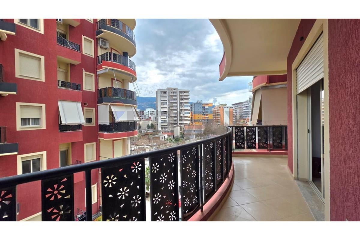 APARTAMENT 2+1 NË SHITJE – RRUGA PELIVAN LESKAJ, VLORË