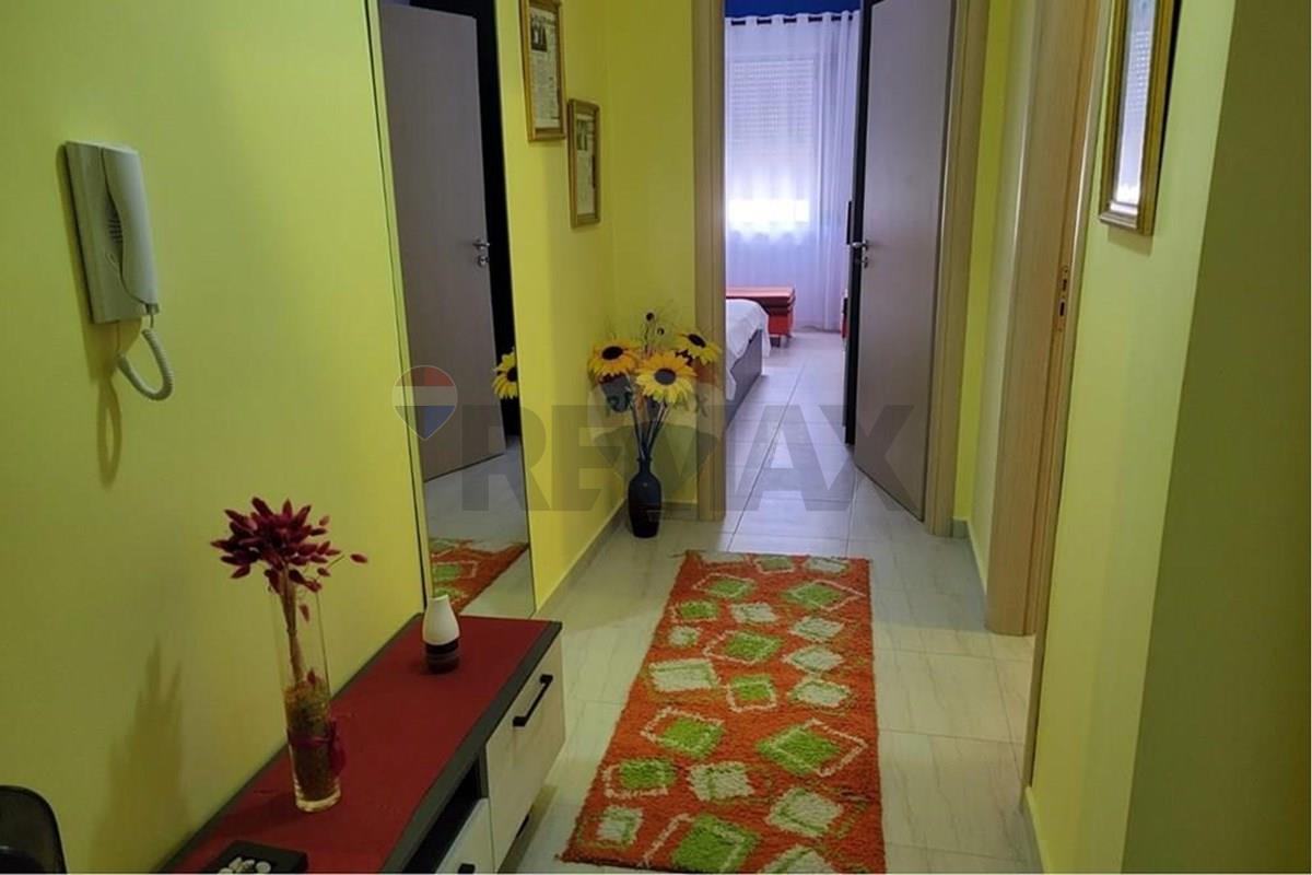 Apartament 2+1 ne shitje ne Lungomare, Vlore