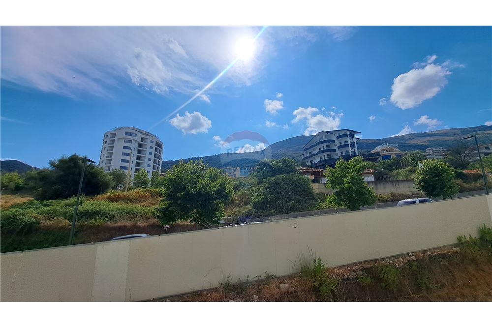 Apartament 1+1 ne shitje,Lungomare,Vlore