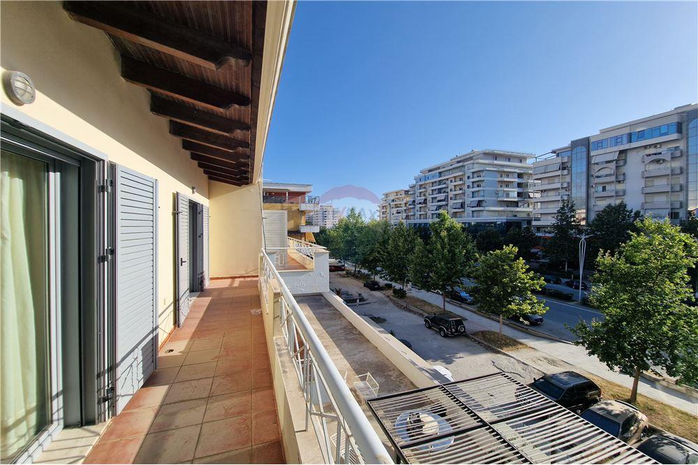 Super Okazion . Apartament ne shitje,Vlore 4
