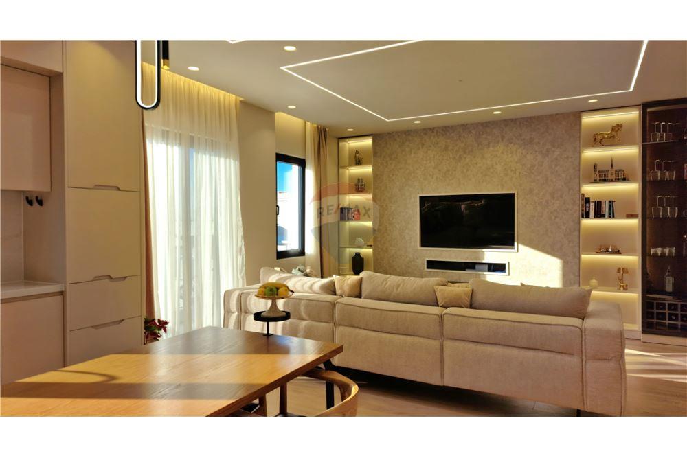 Luxury Apartment for sale in Vlora