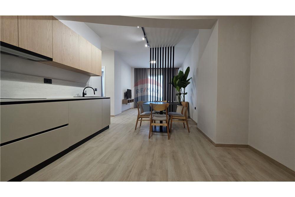 Apartament 1+1 ne shitje ne Lungo Mare,Vlore 4