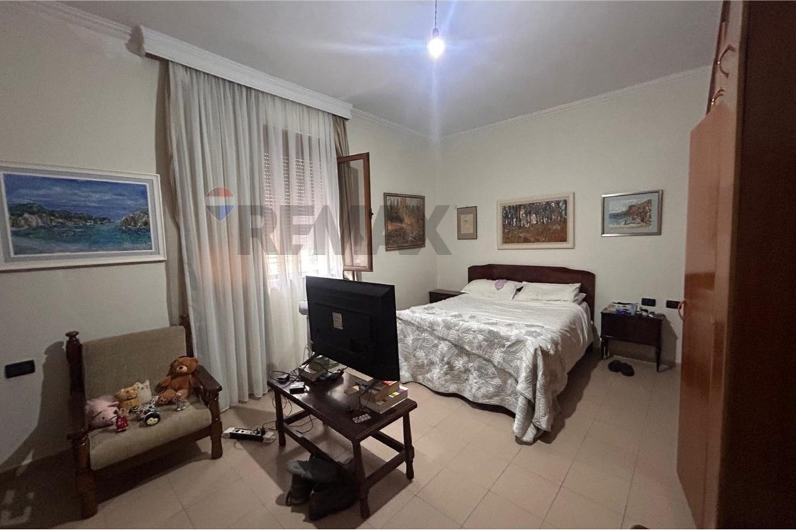 🏡 OKAZION INVESTIMI –📐 Vetëm rreth 417 €/m² mbi sipërfaqen e truallit.
