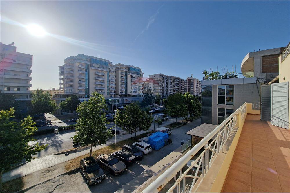 Super Okazion . Apartament ne shitje,Vlore 3