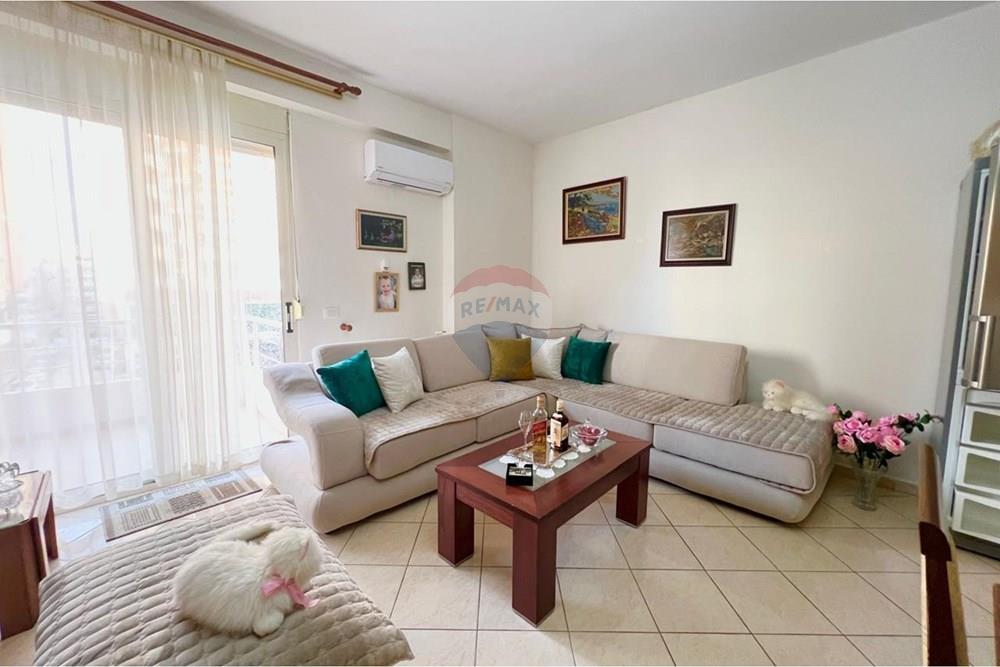 Apartament 2+1 me Super Verandë 130 m² për Shitje
