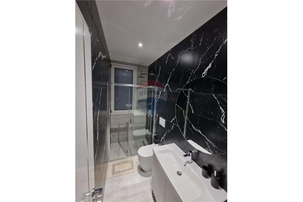 Hotel ne shitje ne Plazh te Vjeter 3