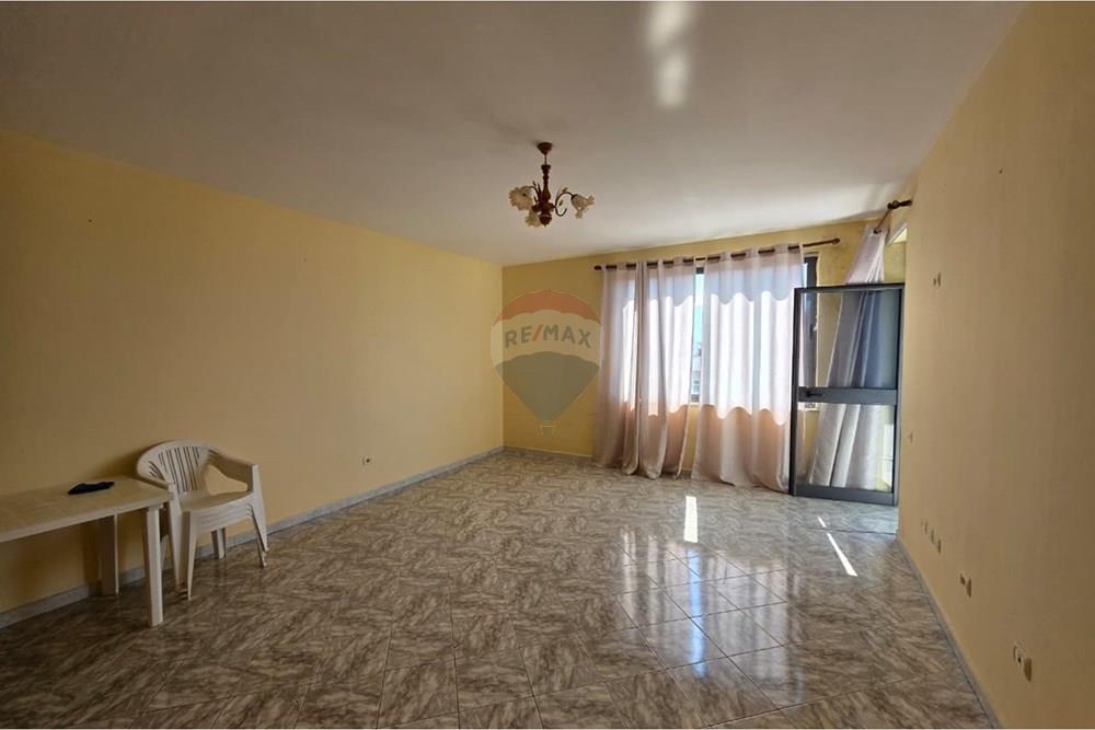 Apartament ne shitje 2+1+2 , lgj Kushtrim