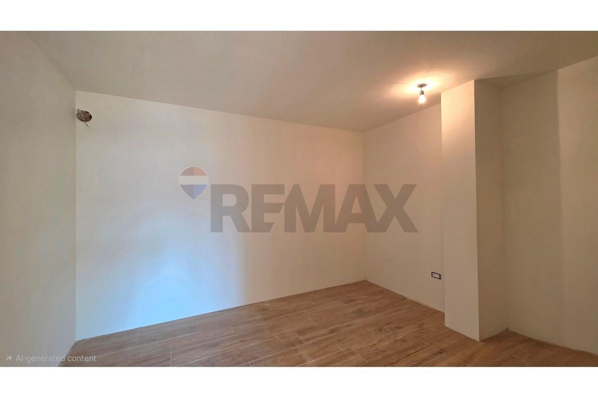 🏙️✨ PENTHOUSE PREMIUM PËR SHITJE – VLORË ✨🏡 2