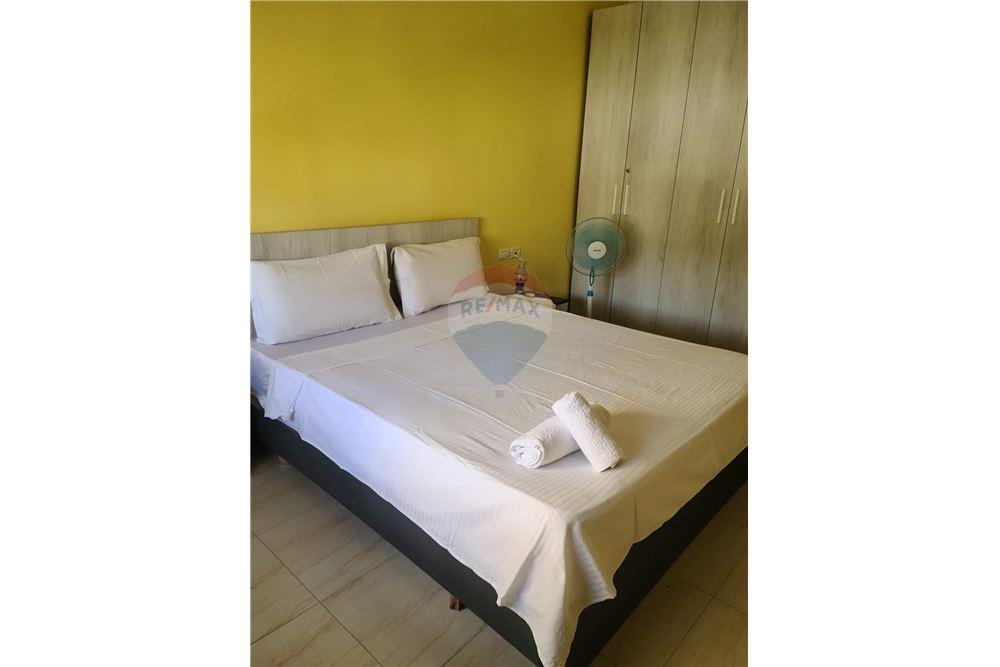 Apartament 2+1 ne shitje ne Lungomare, Vlore 2