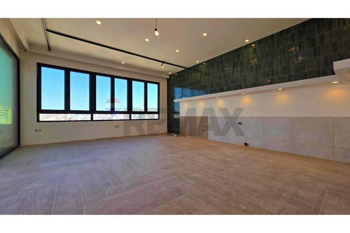 🏙️✨ PENTHOUSE PREMIUM PËR SHITJE – VLORË ✨🏡 4