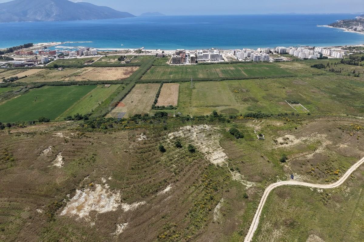 Toke ne shitje ne Radhime,Vlore 2