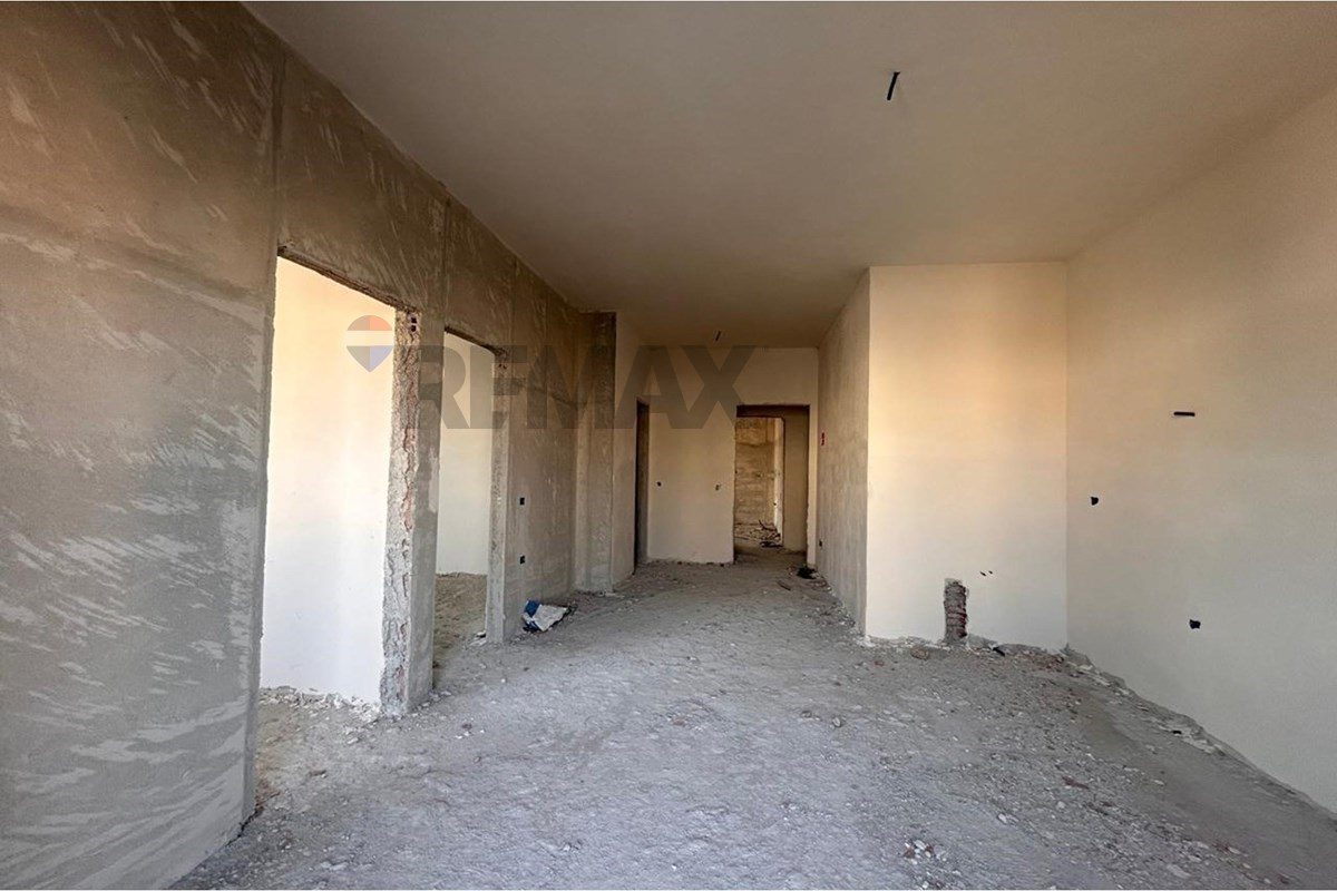🏡 APARTAMENT 2+1 PËR SHITJE – RRUGA TRANSBALLKANIKE, VLORË 3