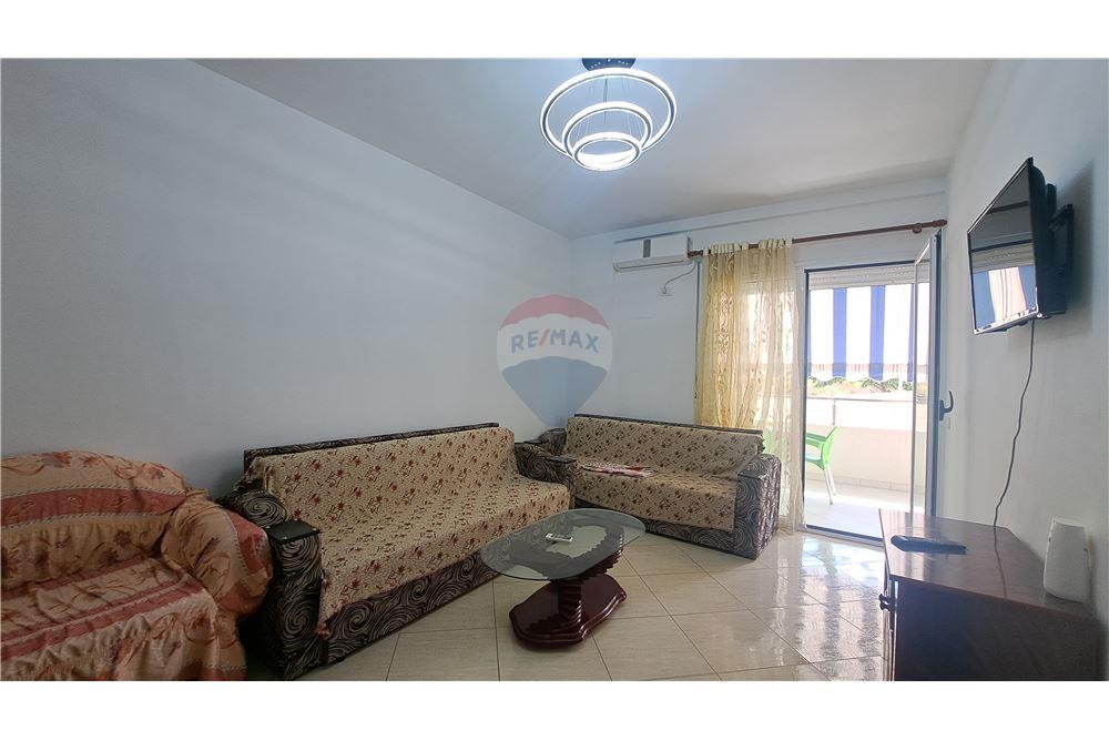 Apartament 1+1 ne shitje,Lungomare,Vlore