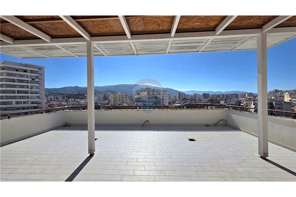 Dupleks ne shitje tek Kisha Ortodokse,Vlore 2