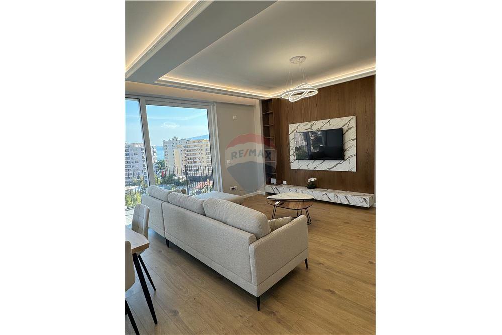 Apartament 2+1 ne shitje ne rrugen Pelivana Leskaj 3
