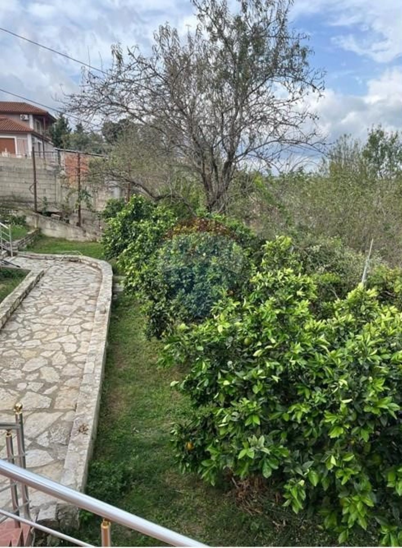 🏡 VILË PRIVATE PËR SHITJE – SHERISHTË, VLORË 🌿