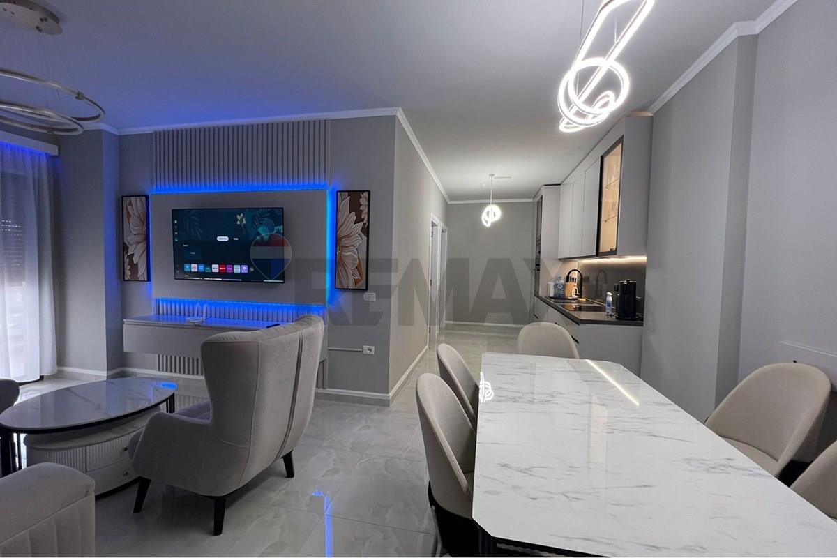 Apartment 2+1 ne shitje ne rrugen Lef Sallata 3