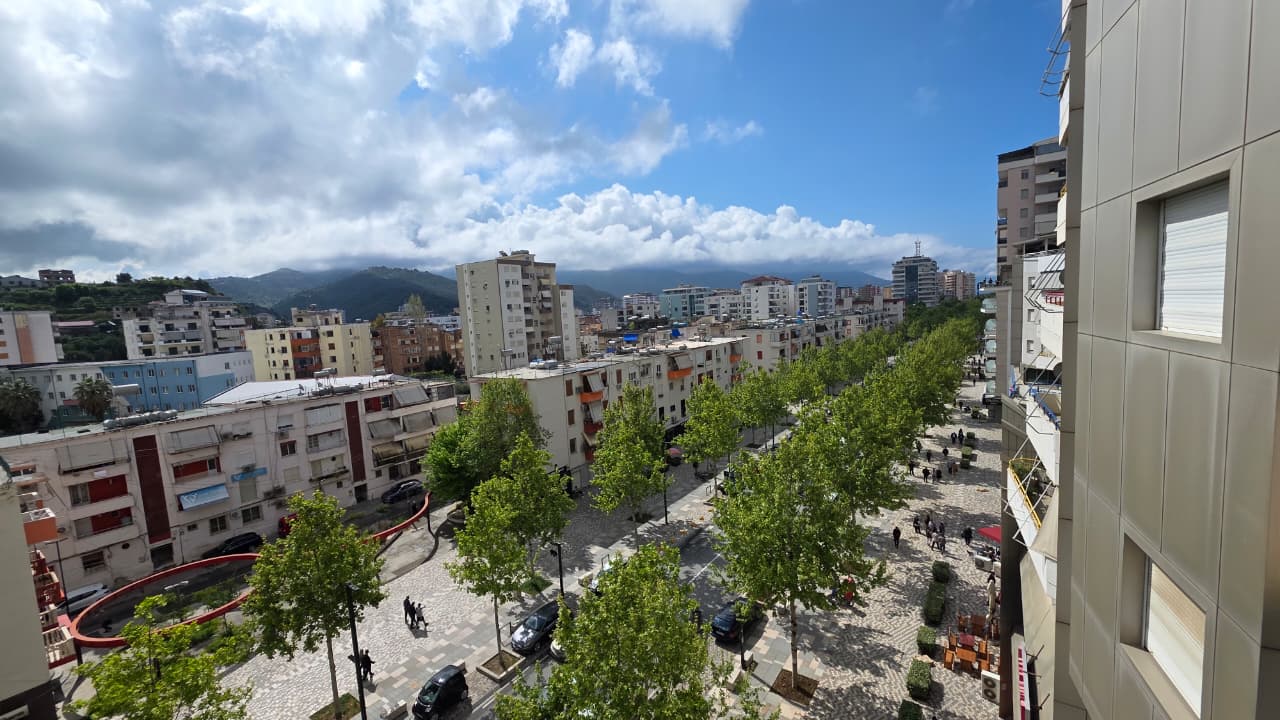🏡 APARTAMENT 3+1 PËR SHITJE – PRANË CONAD, VLORË ✨ 4