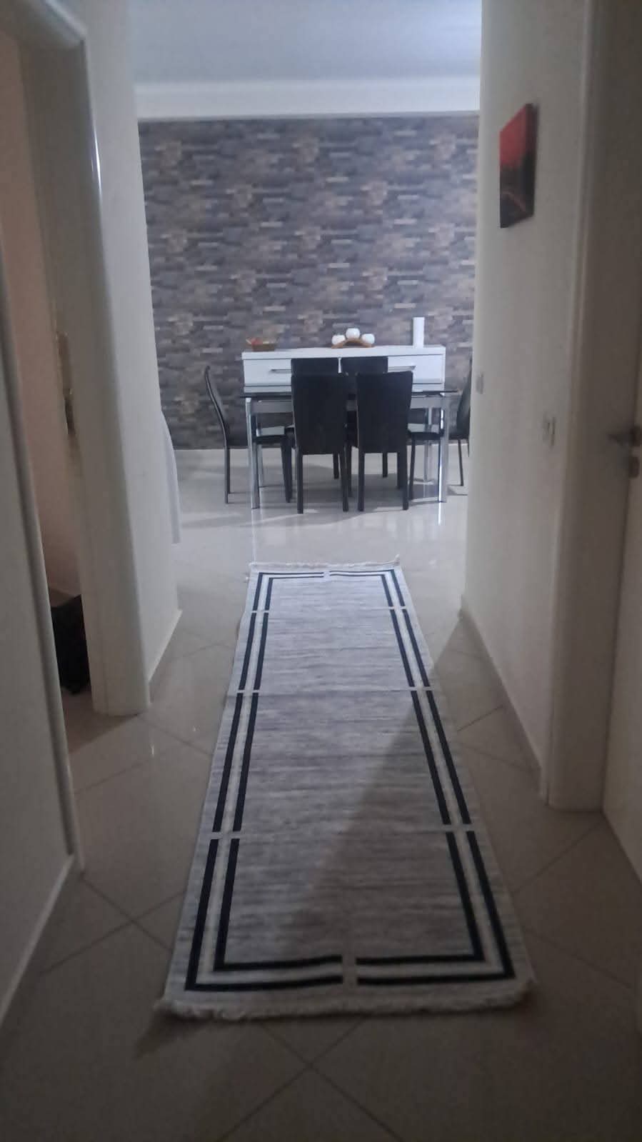 Jepet apartament me qera ditore ne Vlore . Per pushimet tuaja 3