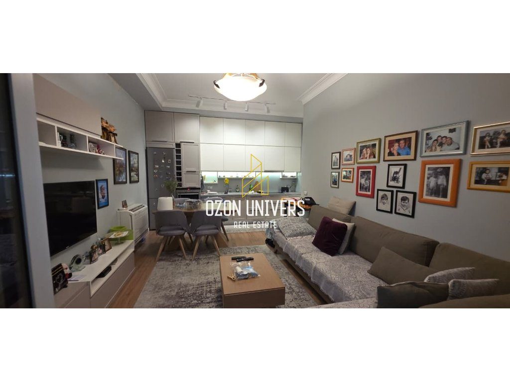 Apartament 1+1 për qira tek Kompleksi Kontakt, 21 Dhjetori!