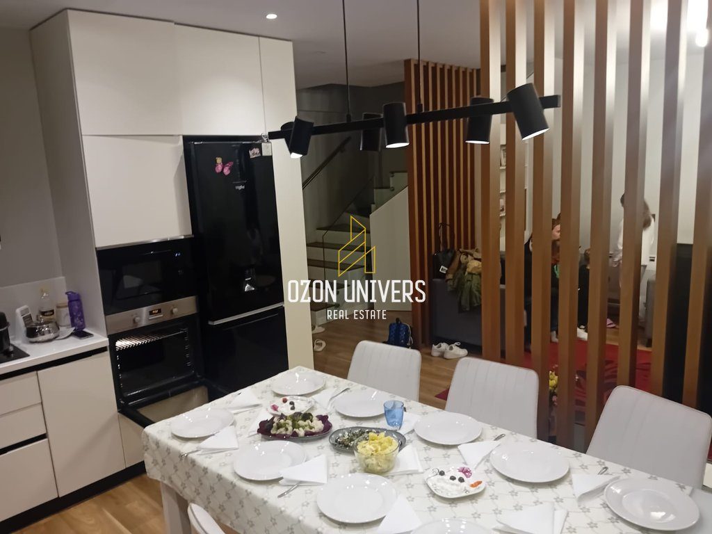 Duplex 3+1 për qira, Rruga 5 Maji 3