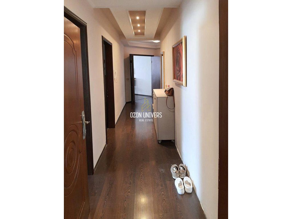 Apartament 2+1 per Qira Perballe Qendrës Kristal 4