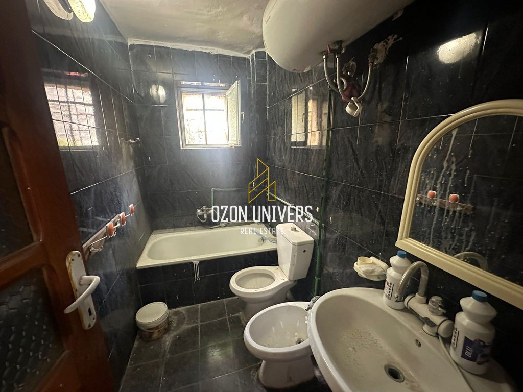Apartament 2+1 Per Qira tek Xhamlliku! 4