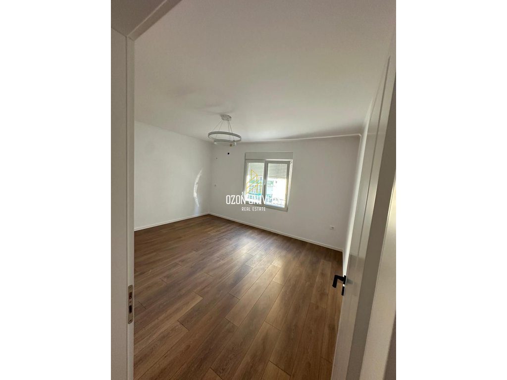 Apartament 1+1 në shitje tek Rruga Kongresi i Manastirit