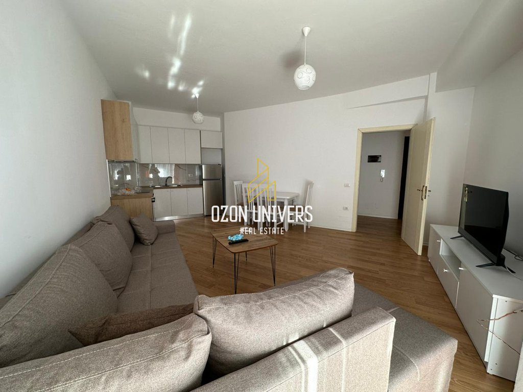 Apartament 2+1+2 për qira, Astiri!